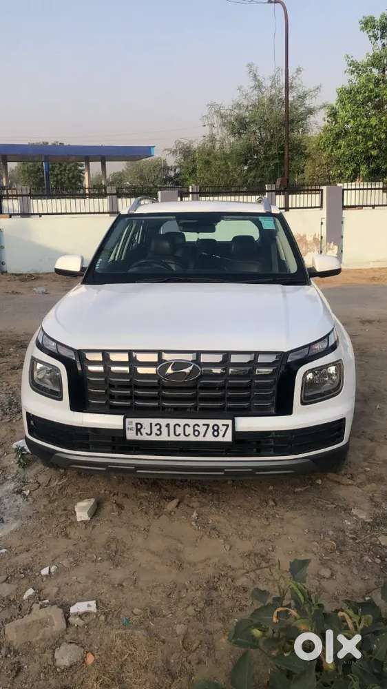 Hyundai Venue S 2024 Petrol Manual