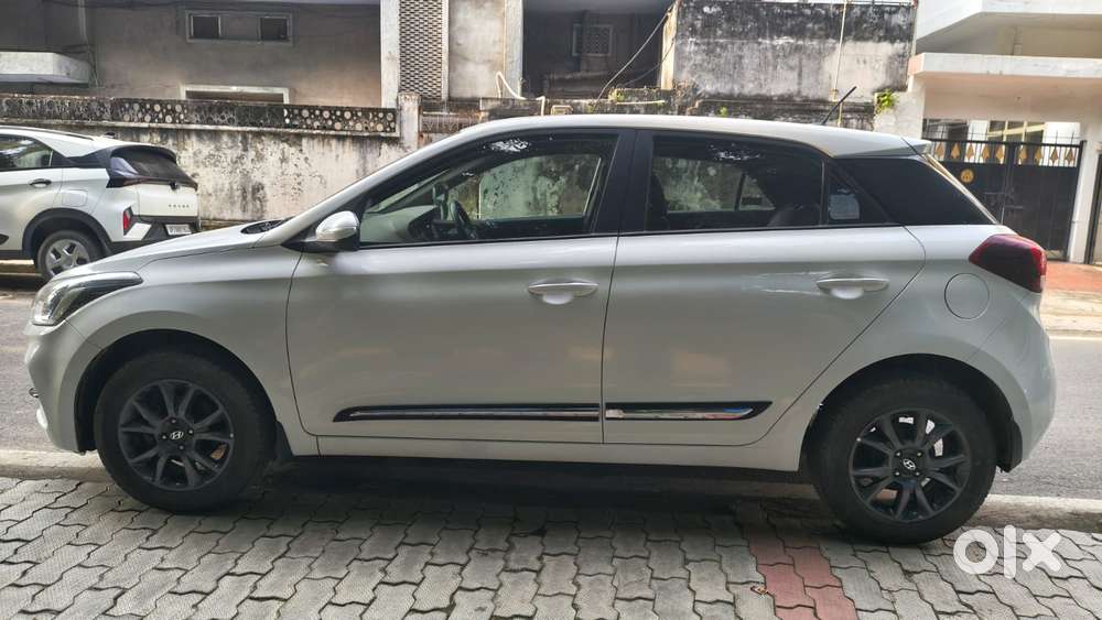 Hyundai Elite I20 Sportz (o) 1.2 Mt, 2020, Petrol