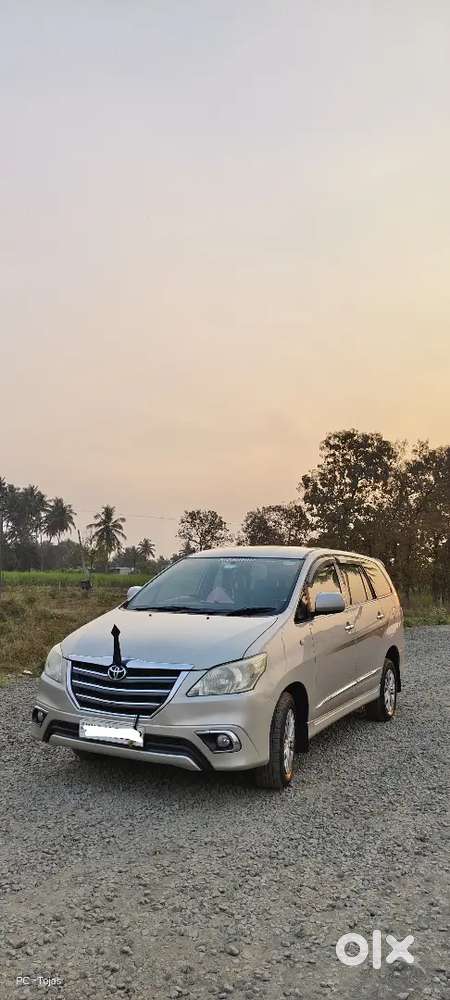 Toyota Innova 2015 Diesel Well Maintained