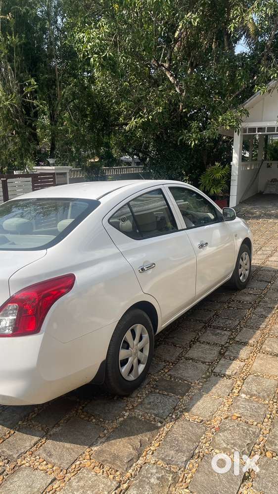 Nissan Sunny Petrol 2013