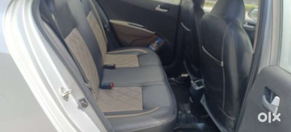 Hyundai Grand I10 1.2 Crdi Sportz Dual Tone, 2016, Petrol