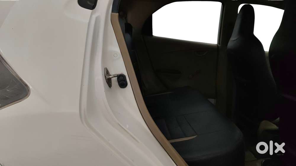 Honda Brio E Mt, 2015, Petrol