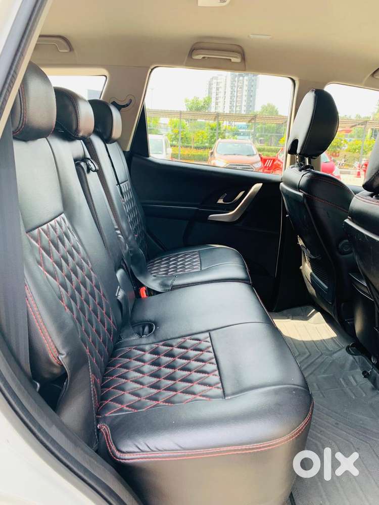 Mahindra Xuv500 G At, 2018, Petrol