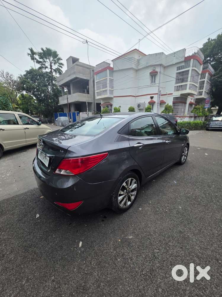 Hyundai Verna Sx Petrol At, 2015, Petrol