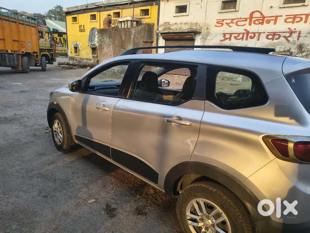 Renault Triber 1.0 Rxz 2021 कार