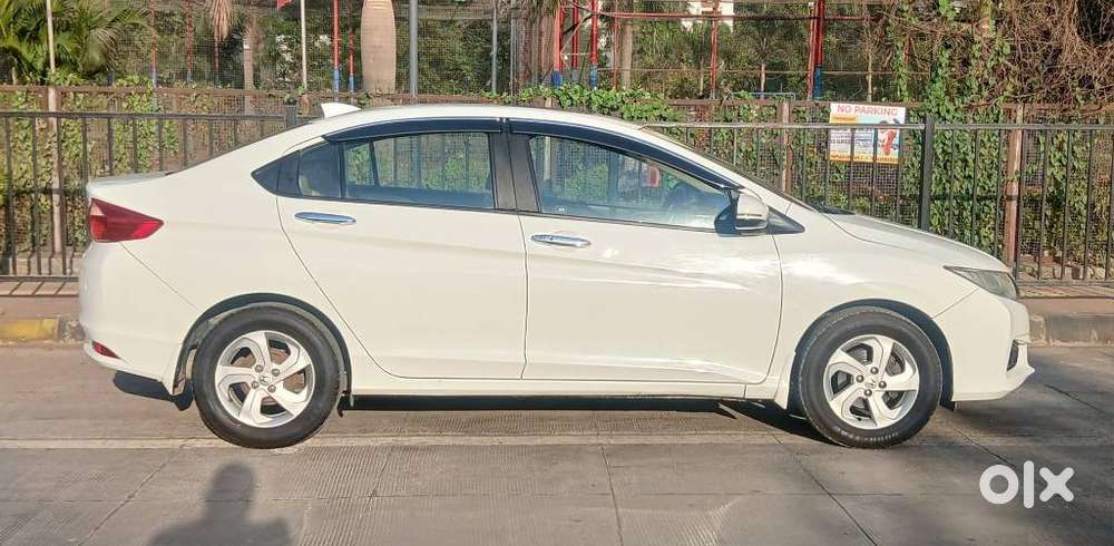 Honda City V At Sunroof, 2015, Petrol