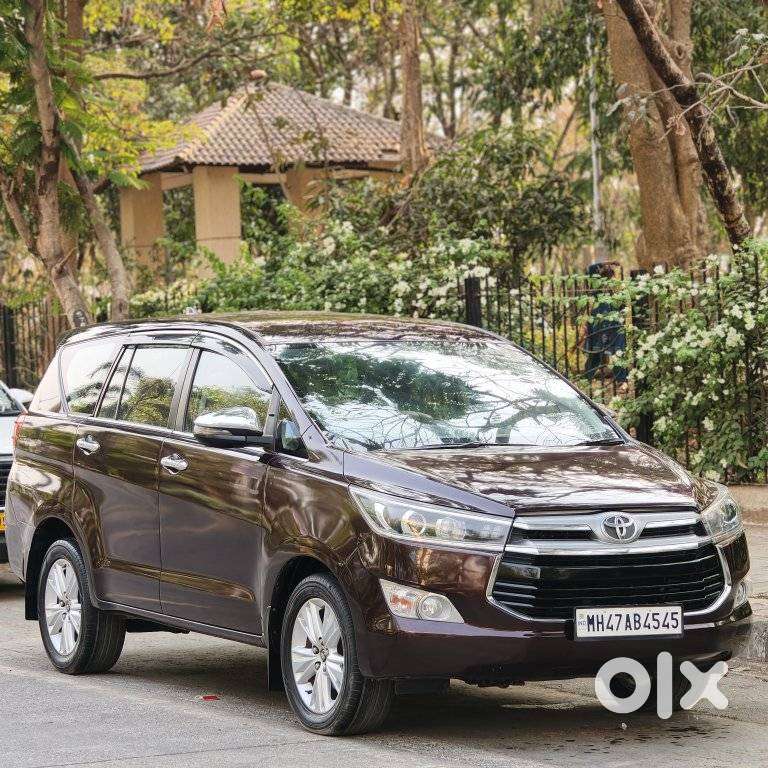 Toyota Innova Crysta