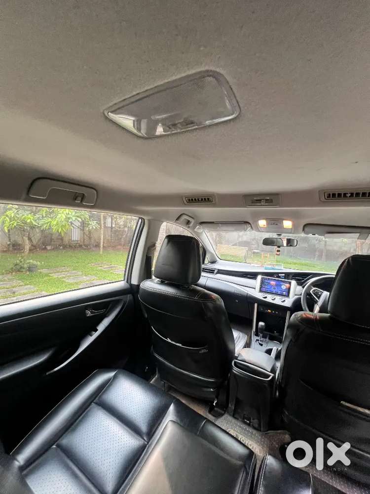 Toyota Innova Crysta 2018 Diesel Well Maintained