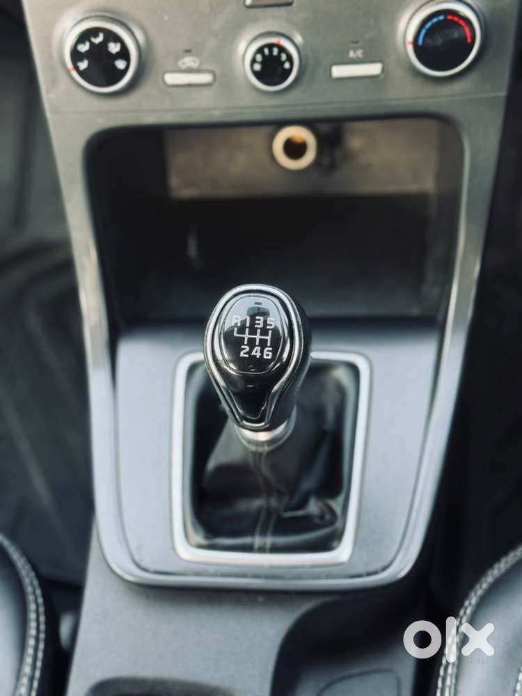 Hyundai Creta 1.5 E Petrol, 2022, Petrol