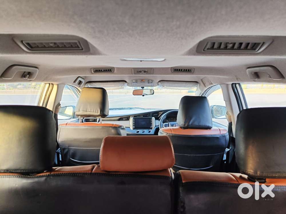 Toyota Innova Crysta 2.4 G Mt, 2023, Diesel