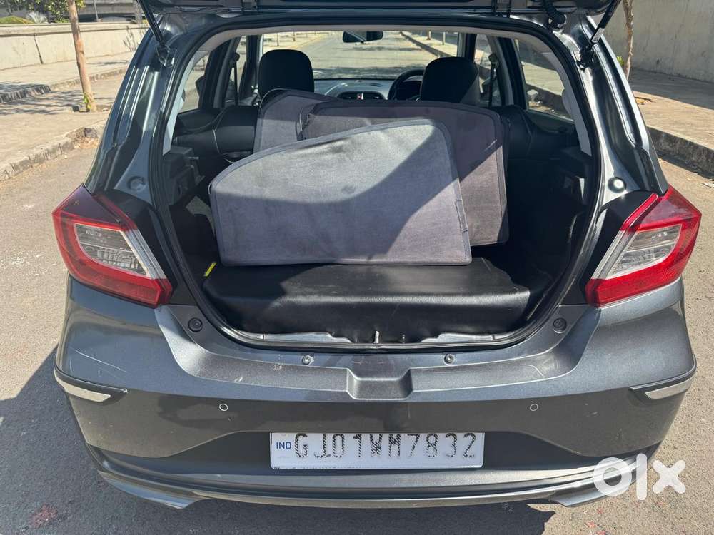 Tata Tiago 1.2 Revotron Xm Cng, 2023, Cng & Hybrids