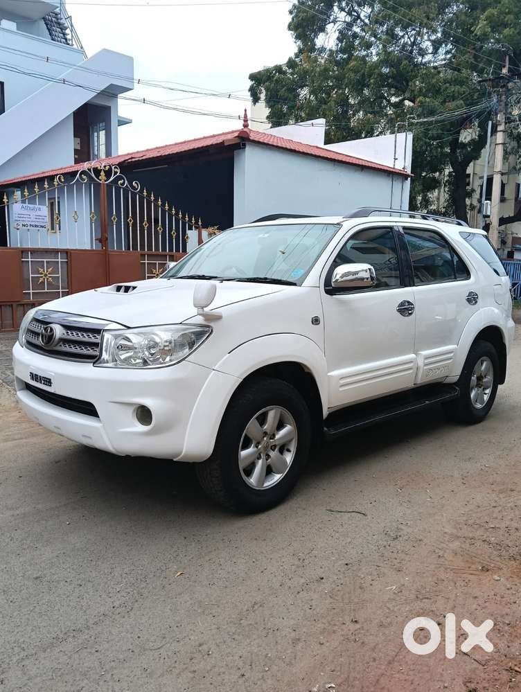 Toyota Fortuner 3.0 4x4 Manual, 2010, Diesel
