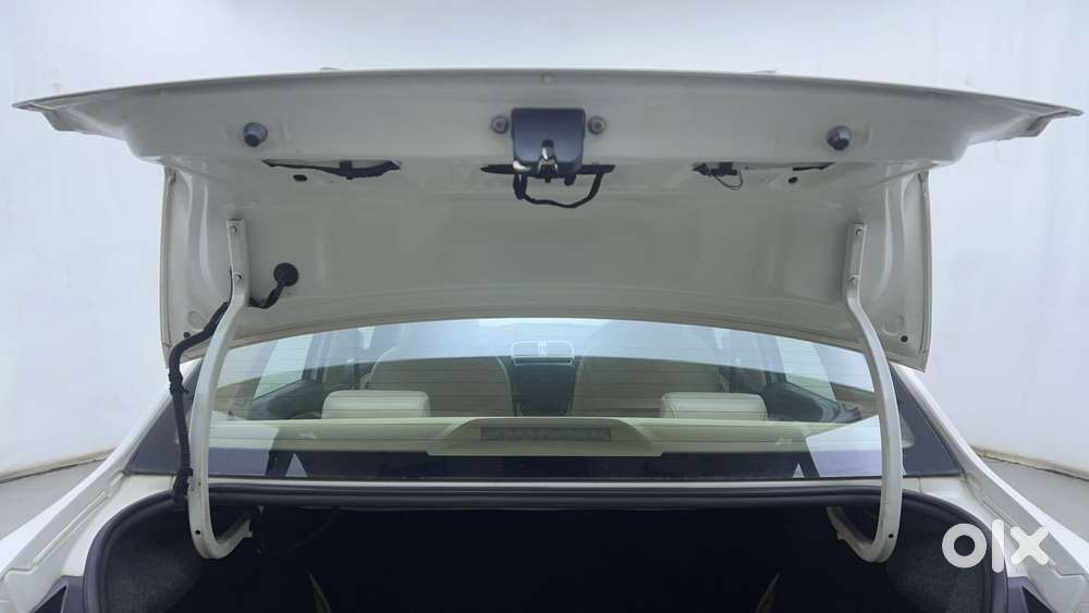 Volkswagen Ameo 1.5 Tdi Highline Plus At, 2017, Diesel