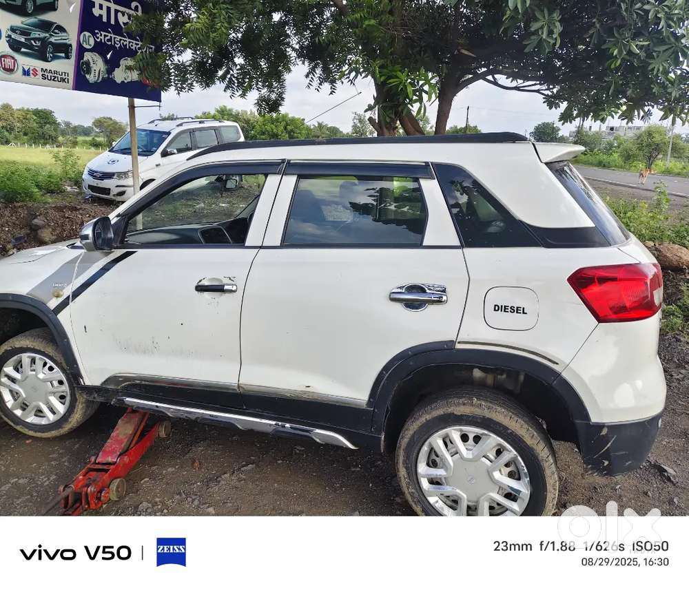 Maruti Suzuki Brezza Ldi 2017 Model