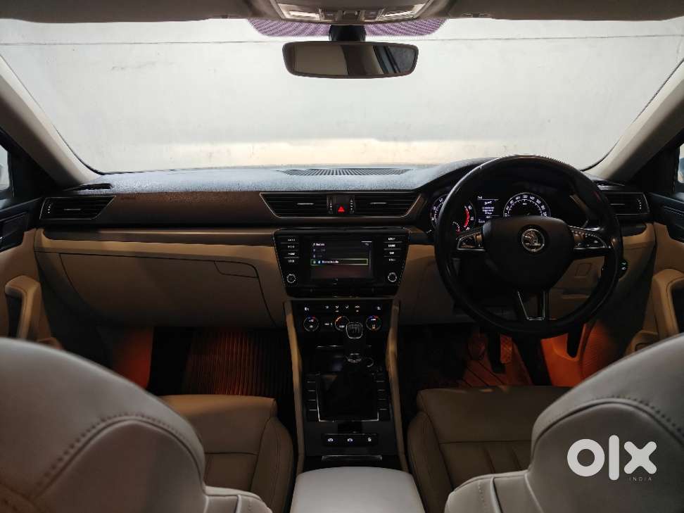 Skoda Superb Style 1.8 Tsi Mt, 2016, Petrol