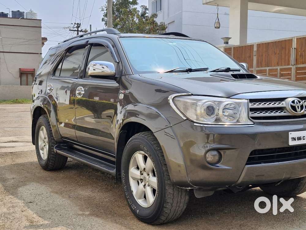 Toyota Fortuner 3.0 4x4 Manual, 2011, Diesel
