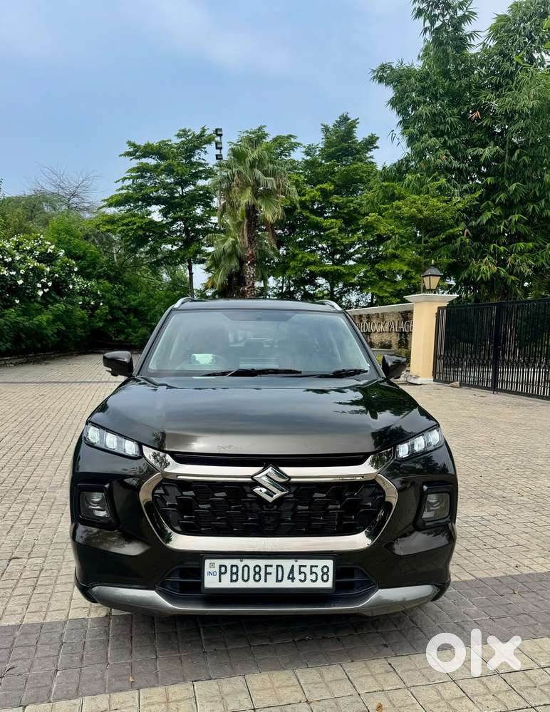Maruti Suzuki Grand Vitara 1.5 Alpha Smart Hybrid At, 2023, Petrol