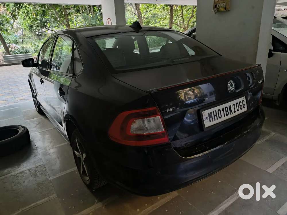 Skoda Rapid 2013 Petrol 60000 Km Driven