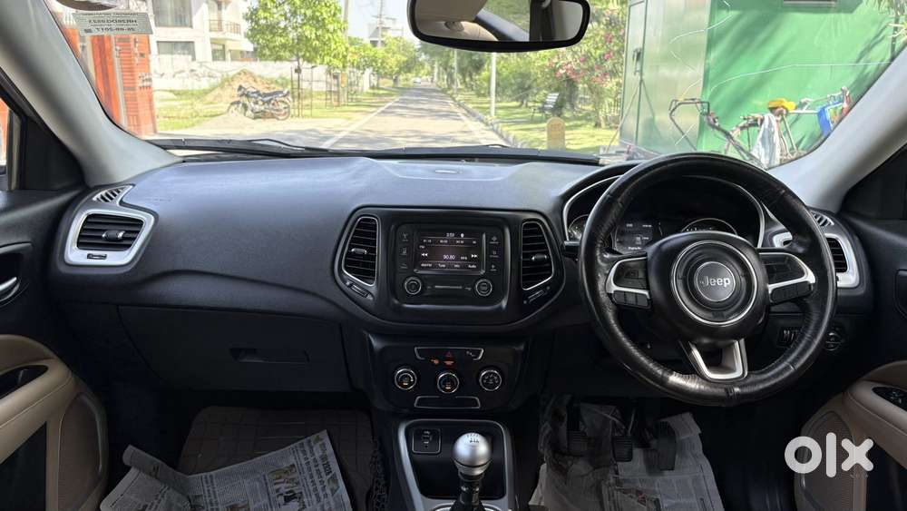 Jeep Compass 2.0 Longitude Option, 2017, Petrol