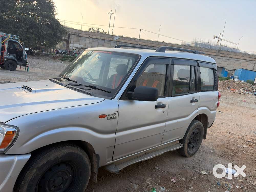 Mahindra Scorpio 2010 Manual
