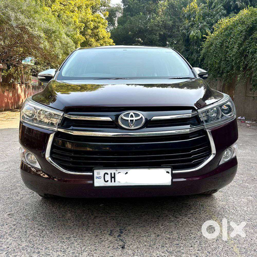 Toyota Innova Crysta 2.8z Automatic, 2016, Diesel