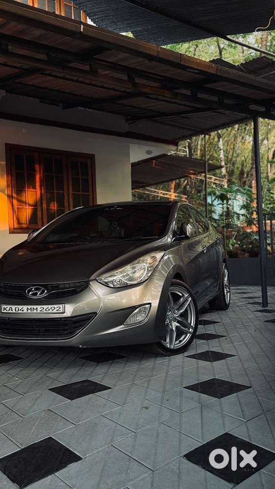 Hyundai Elantra 2013