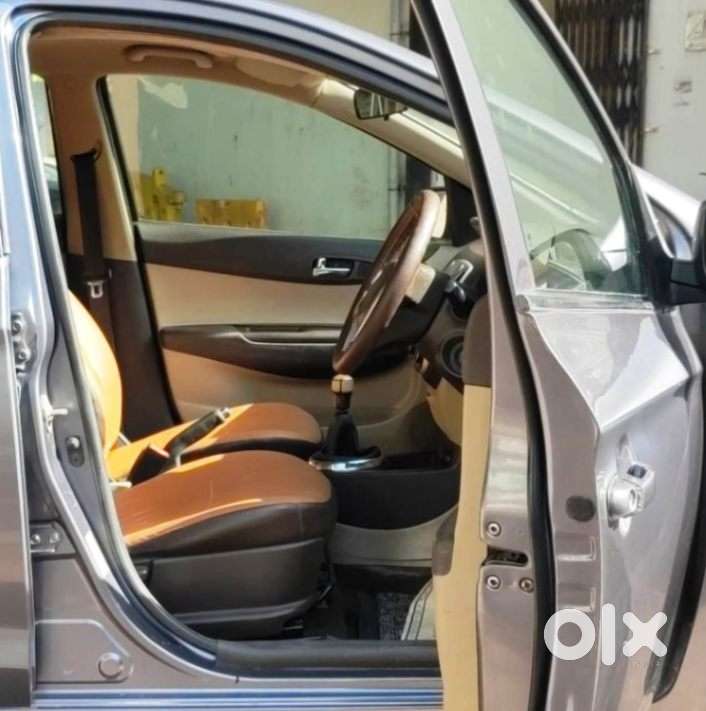 Hyundai I20 Sportz 1.2 Bs-iv, 2011, Petrol