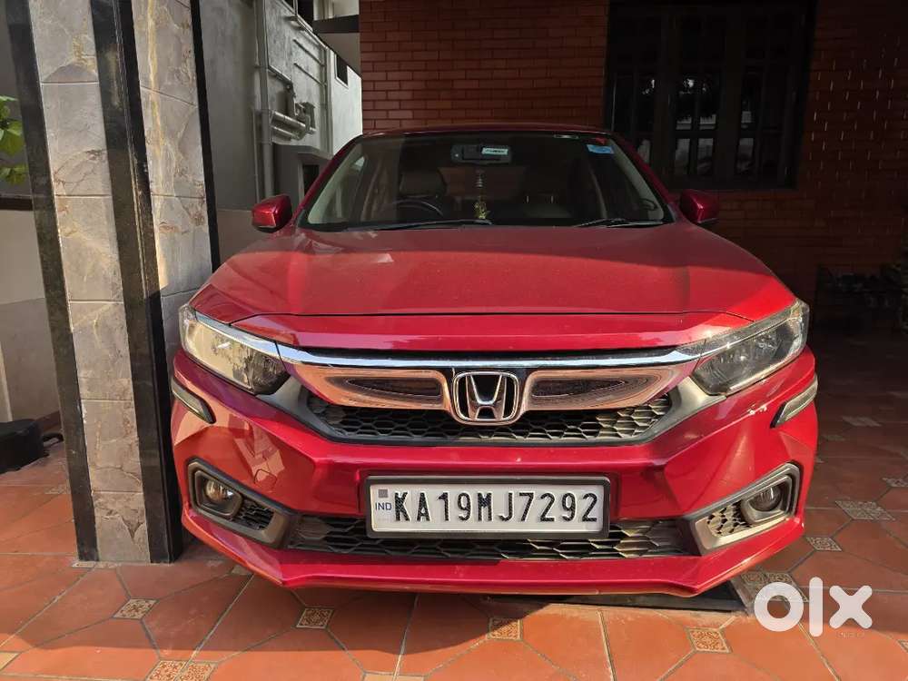 Honda Amaze Vx ,cvt 52000 Kms Driven ,excellent Condition