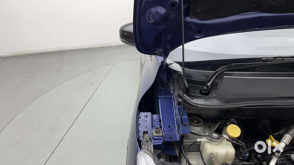 Renault Triber Rxz Easy-r Amt, 2021, Petrol