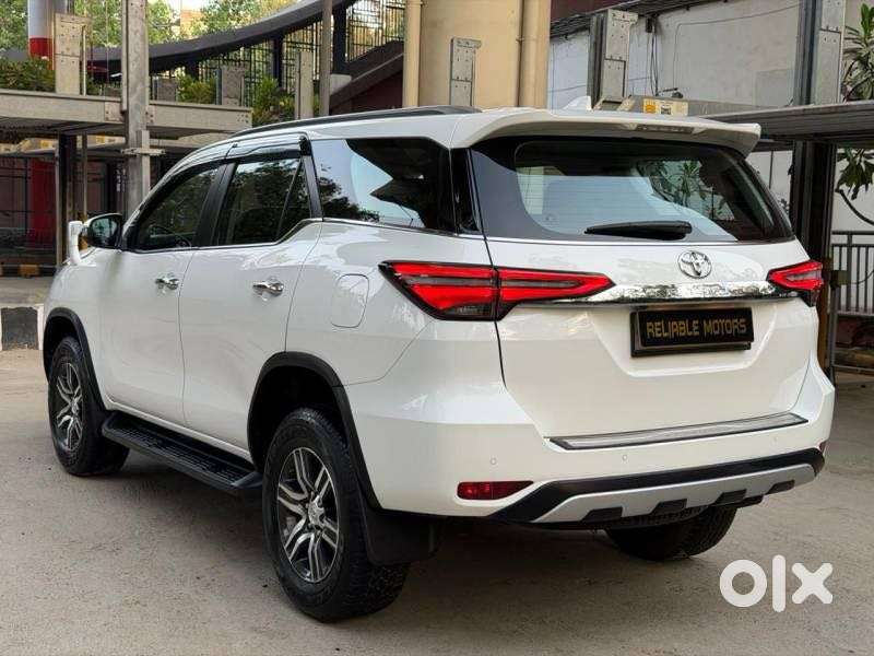 Toyota Fortuner 4x2 At 2.7 Petrol, 2022, Petrol