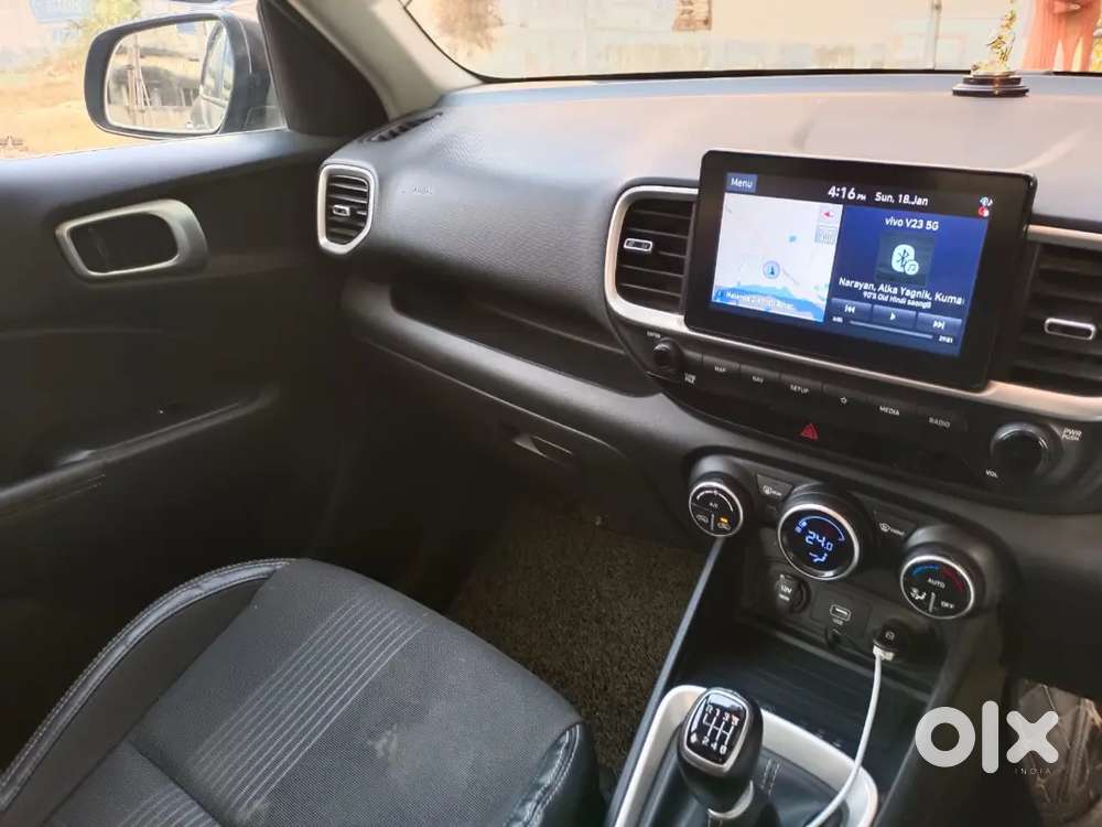 Hyundai Venue 2021 Petrol Well Maintained