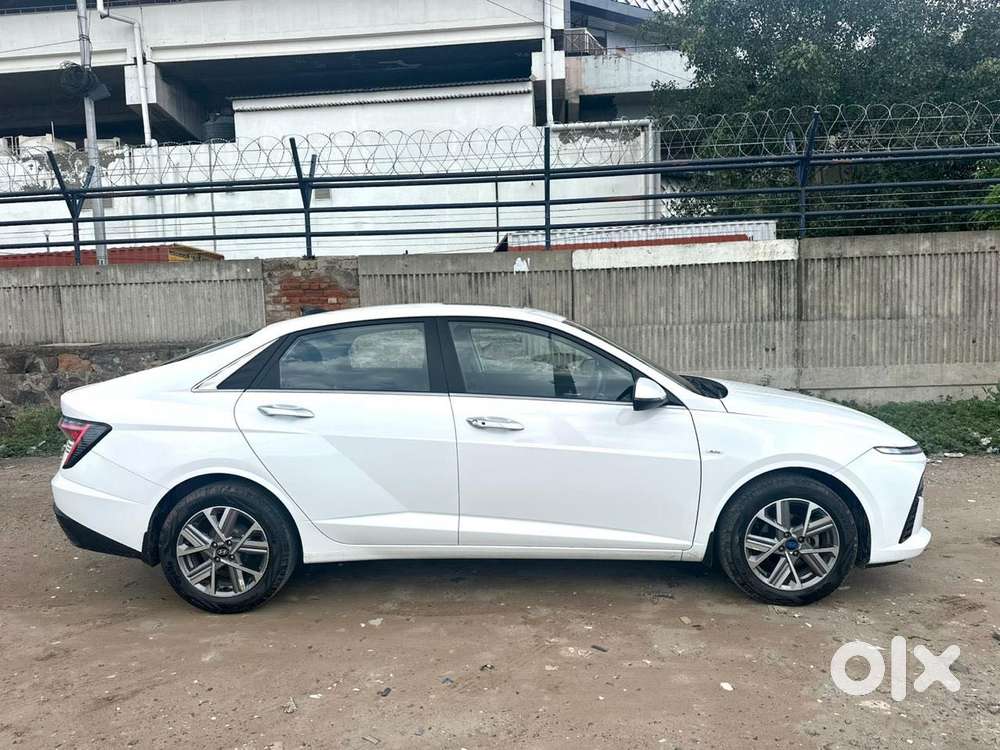 Hyundai Verna 1.5 Sx Ivt, 2024, Petrol