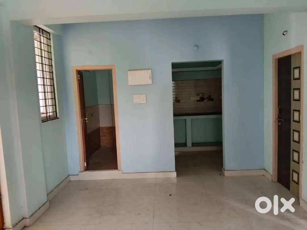 2BHK EAST FACING FLAT NEAR HIGHWAY MADHURAWADA
