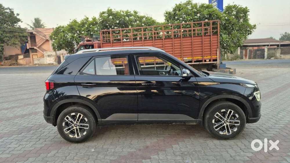 Hyundai Venue Sx Mt, 2023, Diesel
