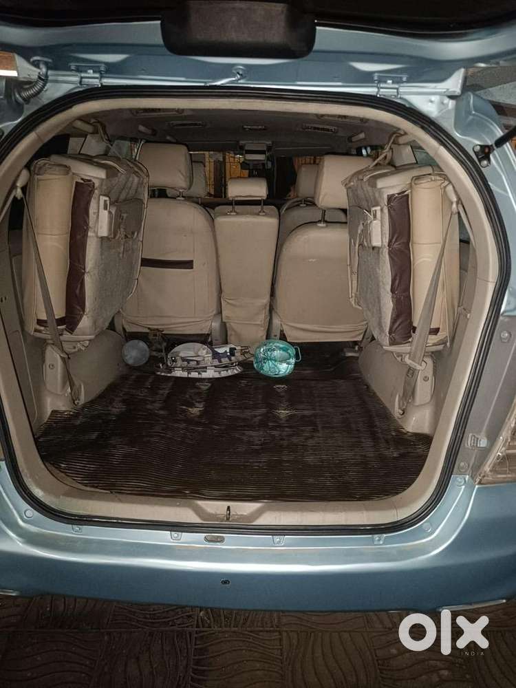 Toyota Innova 2011 Diesel / 1st Owner 125000 Km / Immaculate Condition