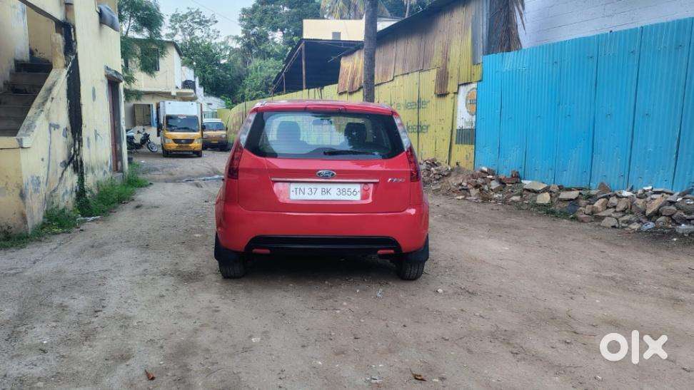 Ford Figo, 2010, Petrol