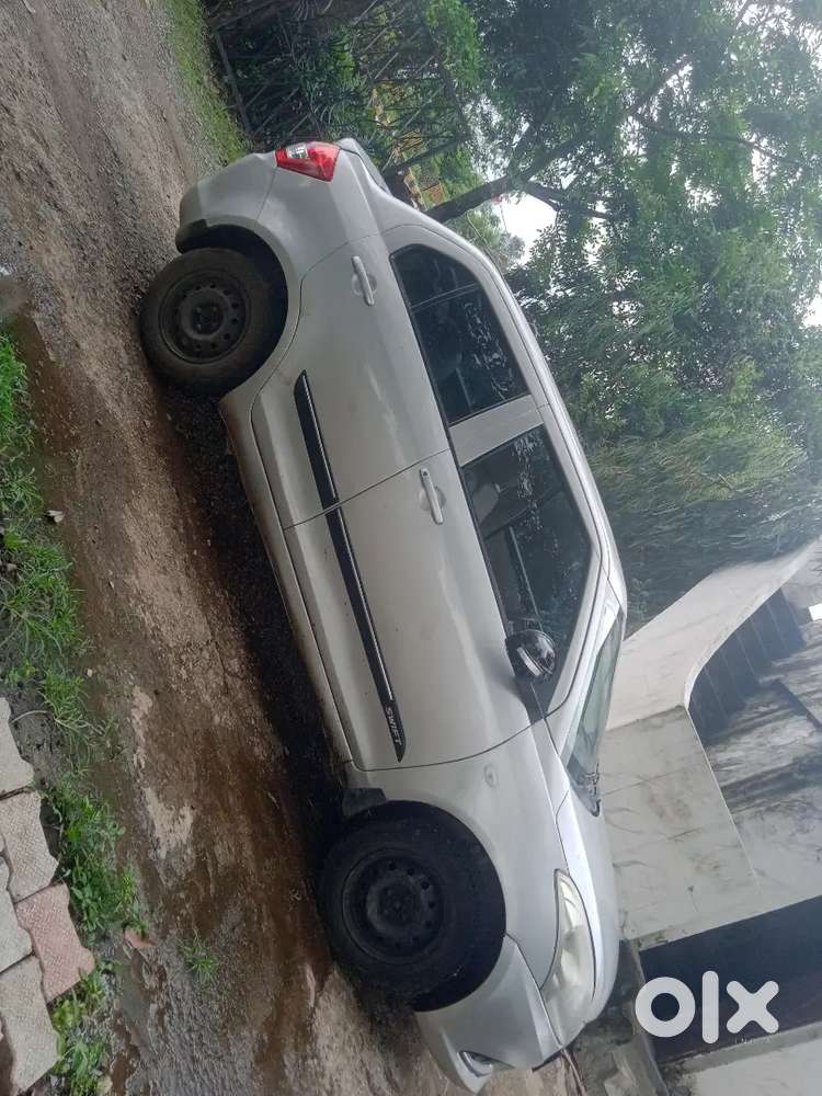 Maruti Suzuki Dzire 2015 Diesel Manual Car
