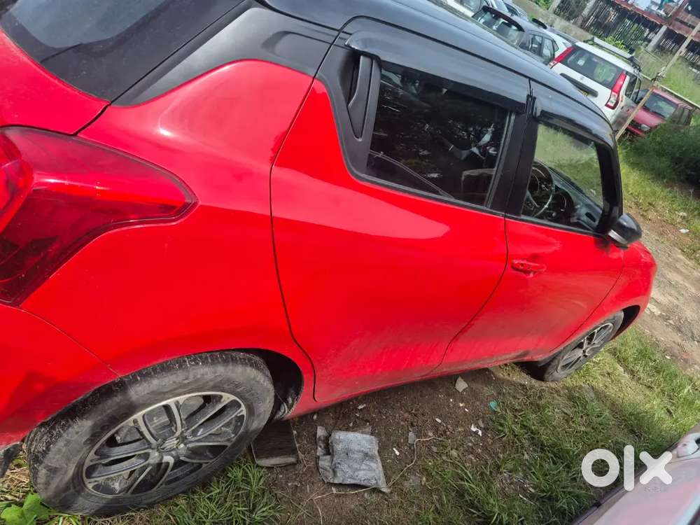 Maruti Suzuki Amt Swift Zxi Plus 2022 Dual Tone