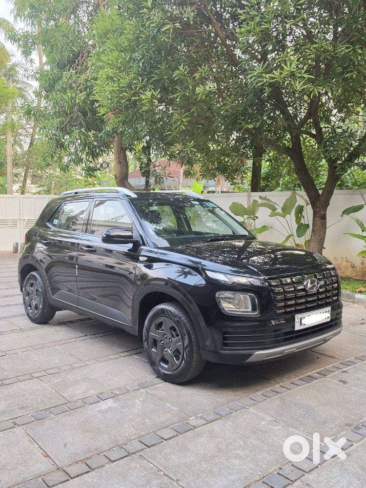 Hyundai Venue, 2025, Petrol