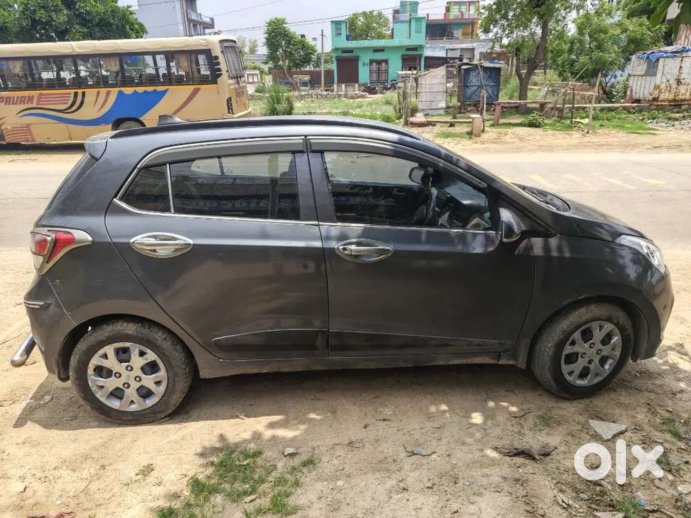 Hyundai Grand I10 Sportz 2016 Year Car