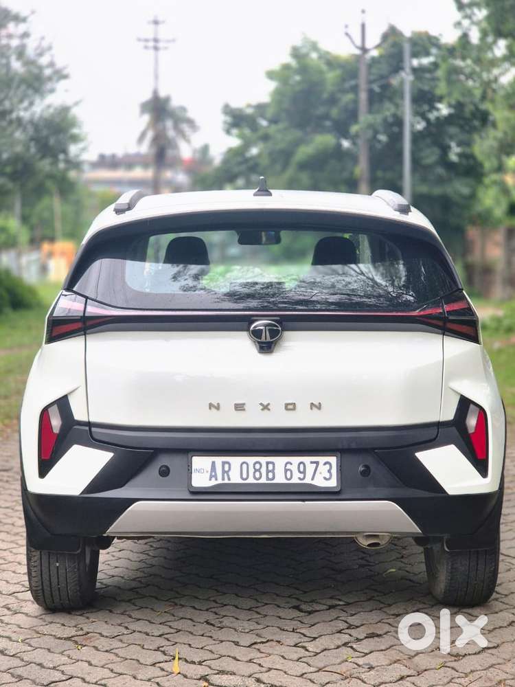 Tata Nexon Creative Plus S 1.2 Revotron Petrol 6 Mt, 2025, Petrol