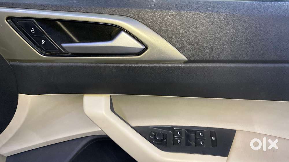 Volkswagen Virtus 1.0 Topline Tsi At, 2023, Petrol
