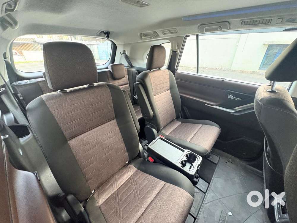 Toyota Innova Hycross 2.0 Vx Hybrid 7 Str, 2023, Petrol