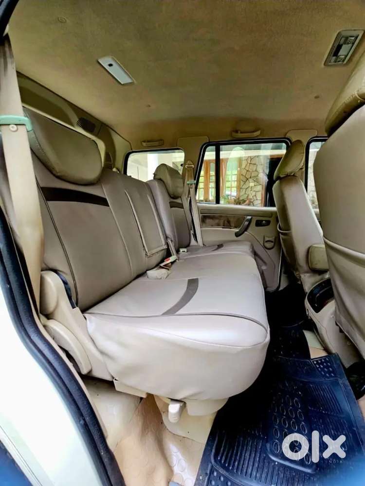 Mahindra Scorpio Automatic 2012 Model
