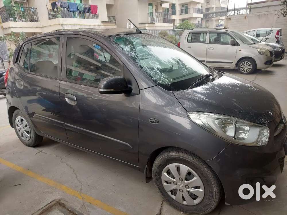 Hyundai I10 Sportz Model, Gray Color
