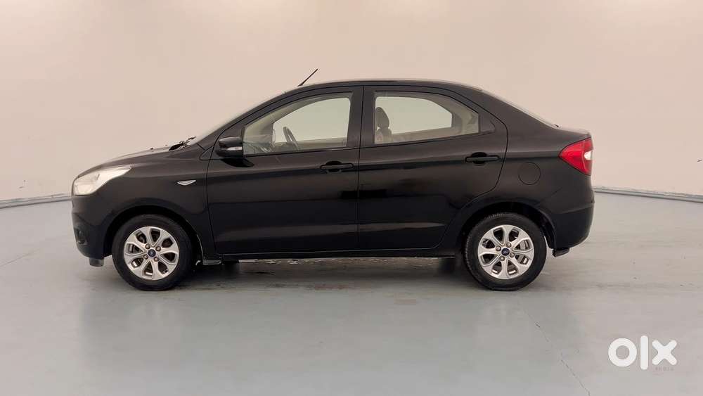 Ford Figo Aspire Titanium, 2016, Petrol