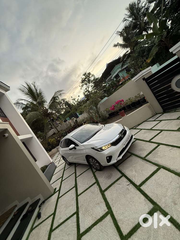 Honda City 1.5 V 5th Gen I-vtec Mt, 2025, Petrol