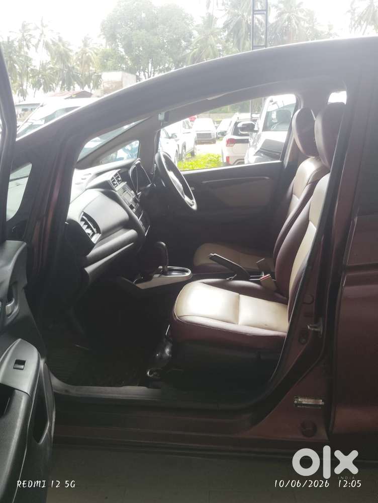 Honda Jazz V Cvt, 2015, Petrol
