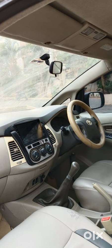 Toyota Innova 2.5 G (diesel) 8 Seater Bs Iv, 2012, Diesel