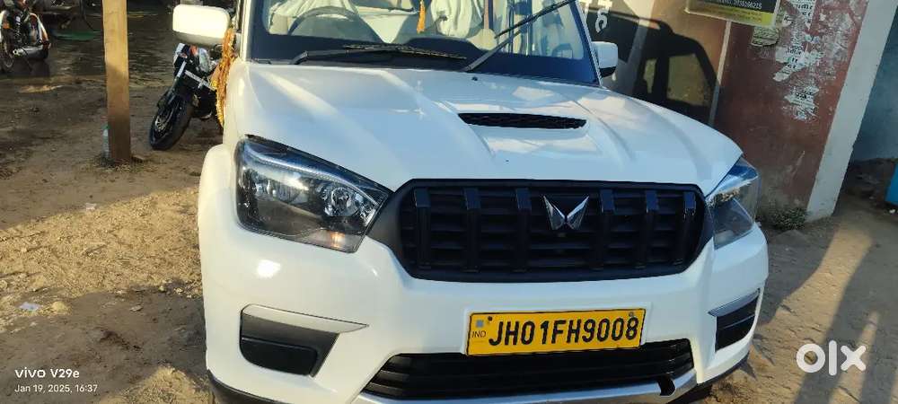 Mahindra Scorpio Classic 2023